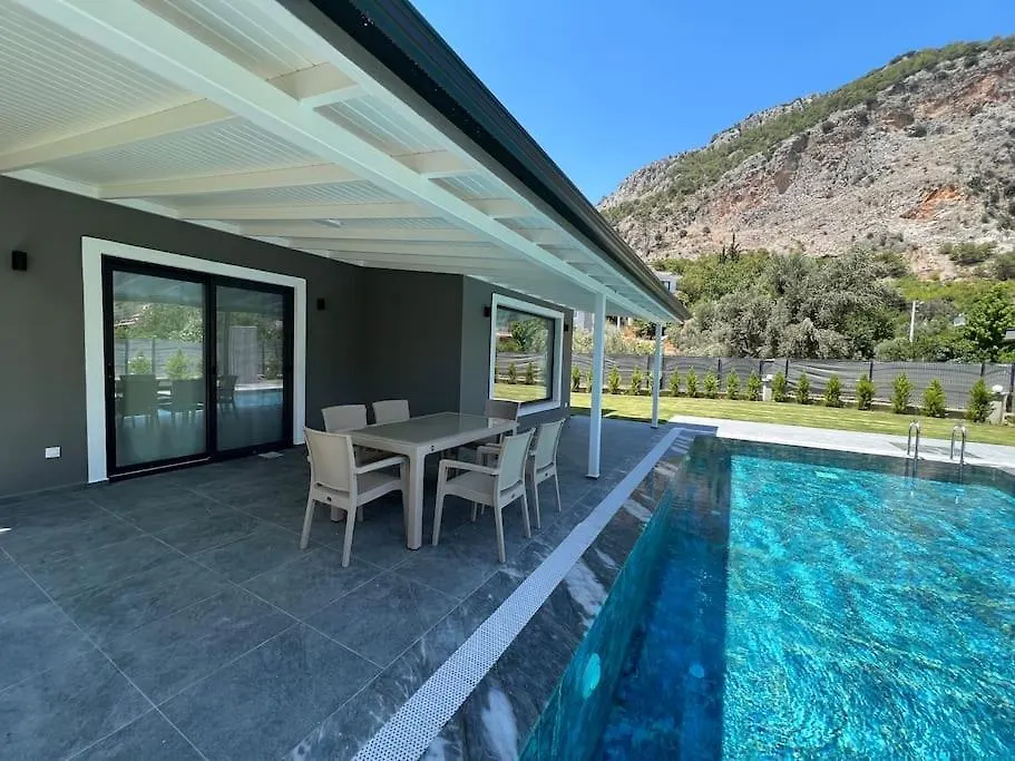 فتحية Gocekte 4+1 Havuzlu Luks Villa, Villa Gocek